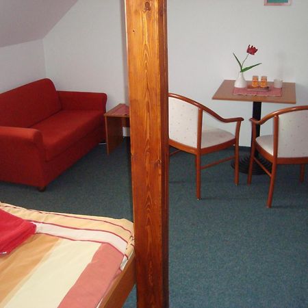 Hotel U Kapra Lázně Bělohrad المظهر الخارجي الصورة